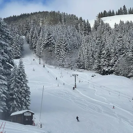 Pour 8 Terrasse Et Parking *