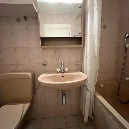 Pour 8 Terrasse Et Parking شقة