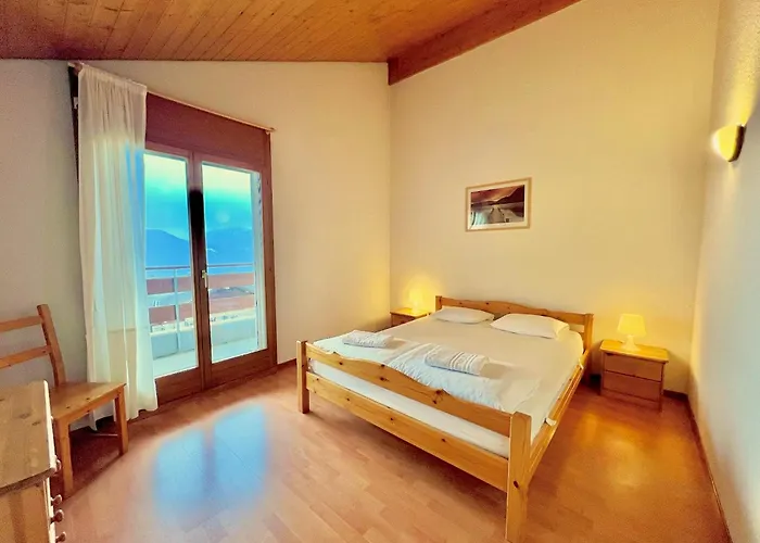 Pour 8 Terrasse Et Parking *